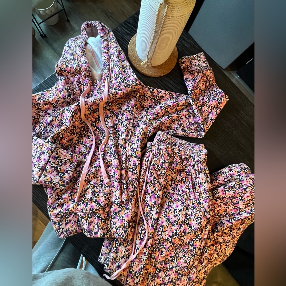 Anthropologie Daily Practice Floral Hoodie Sweatpants Matching Set - Picture 7 of 9